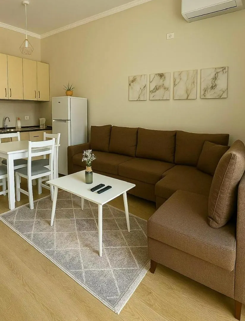 Home Inn Apartaments 地拉那